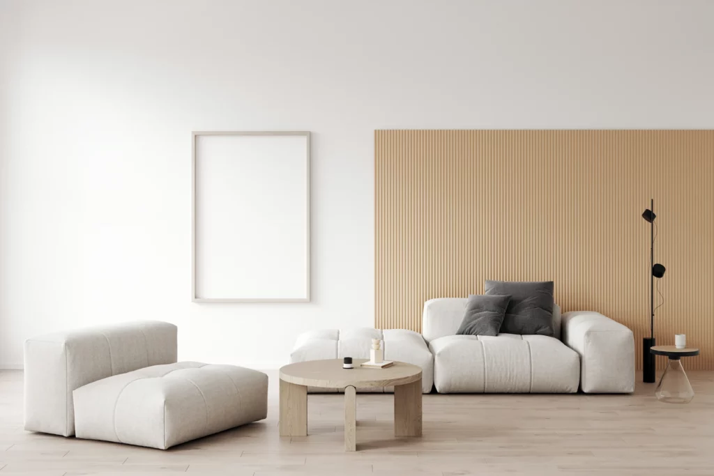 Photo d'un salon avec un panneau de décoration murale.